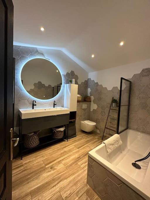 Loft 4 A 8 Personnes *